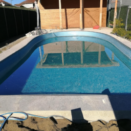 Assemblez votre piscine en un rien de temps avec un kit complet et facile à utiliser Chateau-Gontier